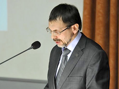 Анатолий Макаров