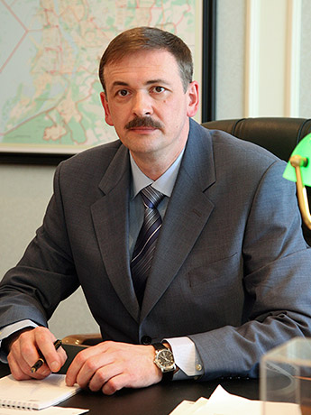 Олег Зверев